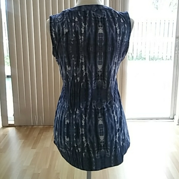 Bcbg top - Picture 3 of 4